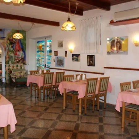 Marinu 公寓式酒店 3*