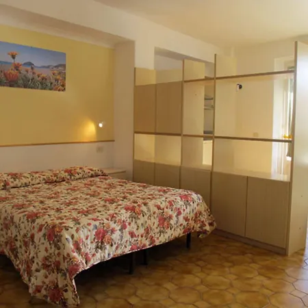 Aparthotel Marinu Forio (Isola d'Ischia)
