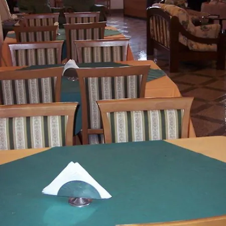 アパートホテル Marinu Forio di Ischia