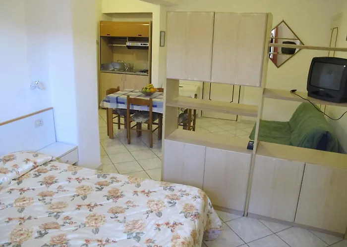 Marinu Aparthotel 3*